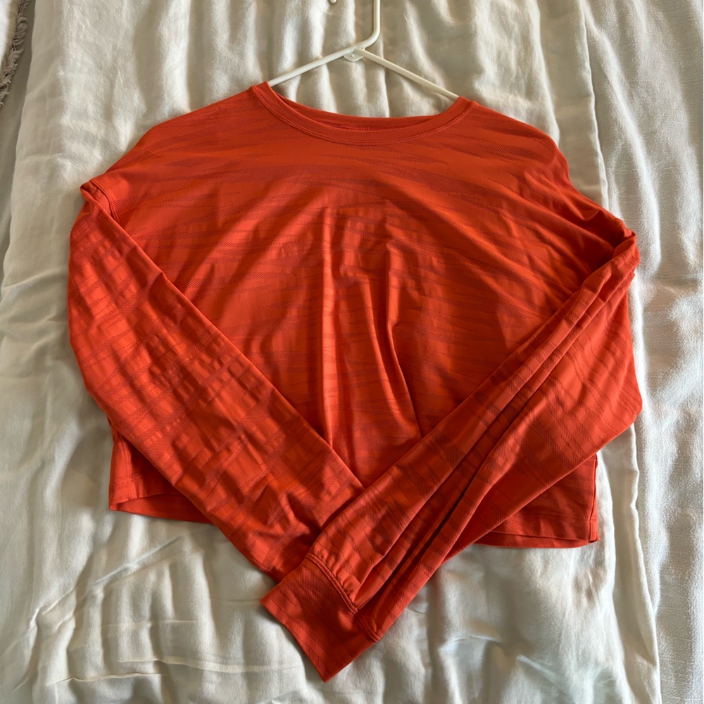 Lululemon long sleeve crop